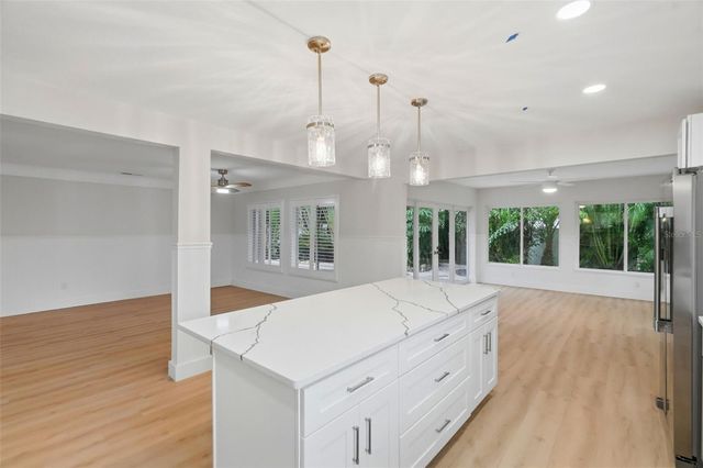 15814 3RD STREET E, Redington Beach, FL 33708