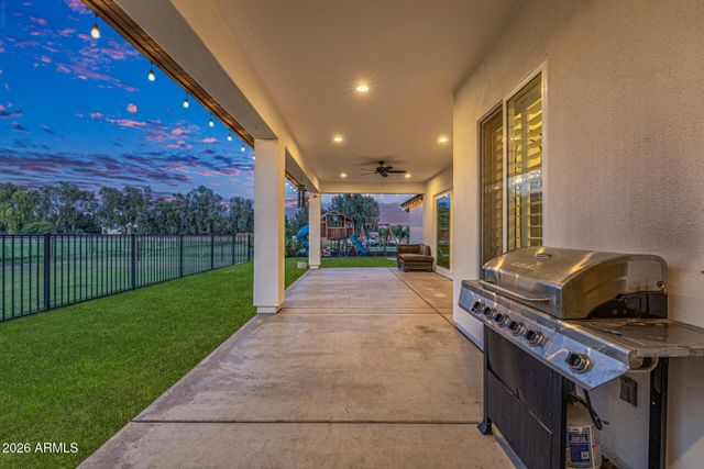 17428 W ROSE Lane, Waddell, AZ 85355