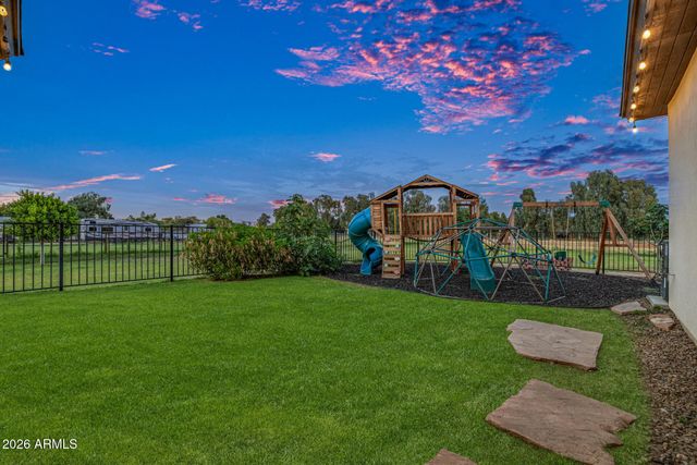 17428 W ROSE Lane, Waddell, AZ 85355