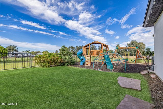 17428 W ROSE Lane, Waddell, AZ 85355