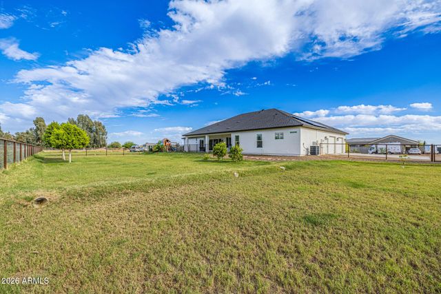 17428 W ROSE Lane, Waddell, AZ 85355