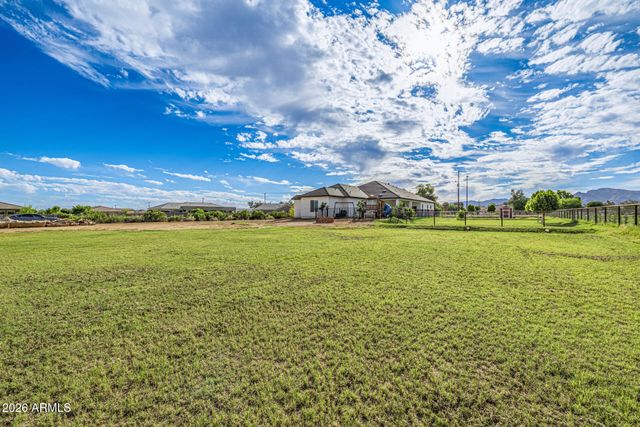 17428 W ROSE Lane, Waddell, AZ 85355