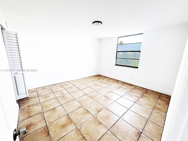 1746 NW 55th Ave 203, Lauderhill, FL 33313