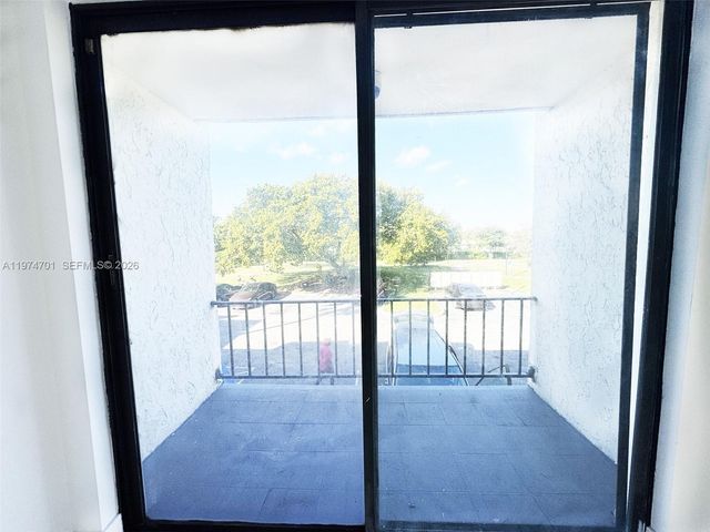 1746 NW 55th Ave 203, Lauderhill, FL 33313