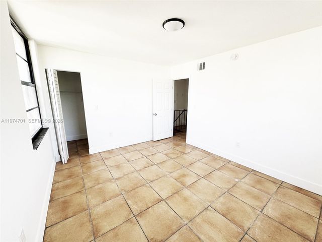 1746 NW 55th Ave 203, Lauderhill, FL 33313