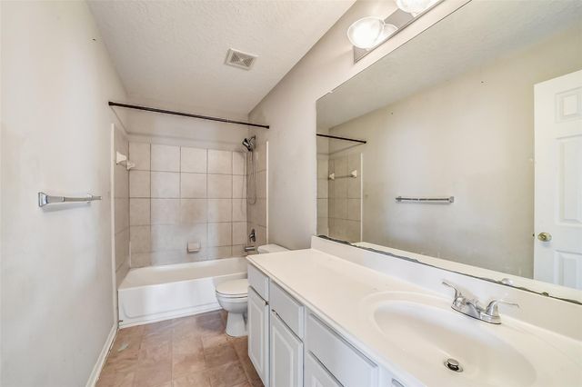 4255 Wells Mark Drive, Humble, TX 77346