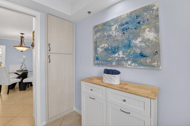 3215 S Ocean Boulevard 702, Highland Beach, FL 33487