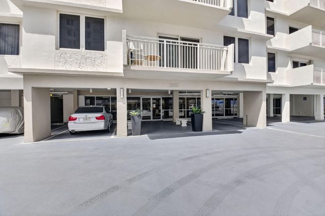 3215 S Ocean Boulevard 702, Highland Beach, FL 33487