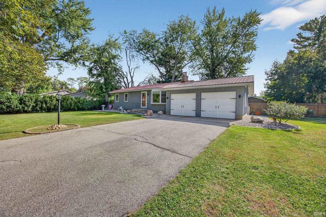 22828 Greenleaf Boulevard, Elkhart, IN 46514