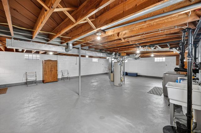 22828 Greenleaf Boulevard, Elkhart, IN 46514