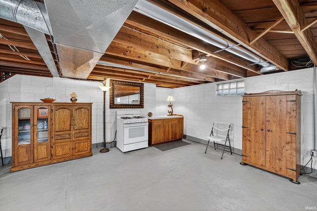 22828 Greenleaf Boulevard, Elkhart, IN 46514