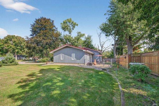 22828 Greenleaf Boulevard, Elkhart, IN 46514