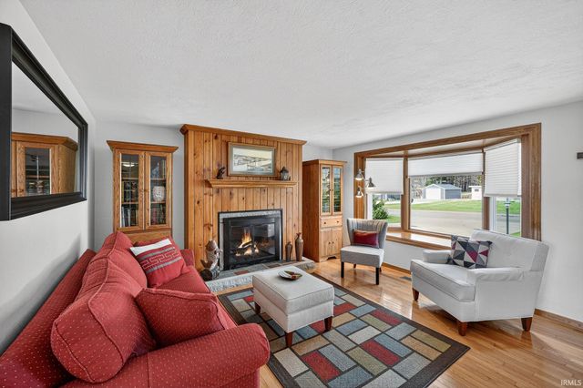 22828 Greenleaf Boulevard, Elkhart, IN 46514