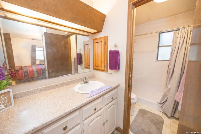 1130 COUNTY ROAD 270, Mico, TX 78056