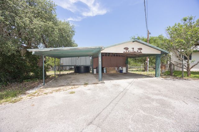 1130 COUNTY ROAD 270, Mico, TX 78056