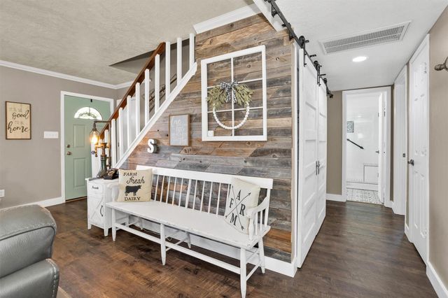 12310 Lakeview Manor Drive, Willis, TX 77318