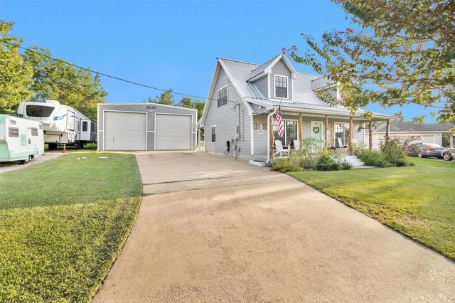 12310 Lakeview Manor Drive, Willis, TX 77318