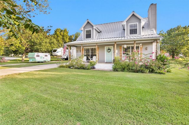 12310 Lakeview Manor Drive, Willis, TX 77318