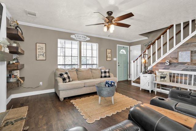 12310 Lakeview Manor Drive, Willis, TX 77318