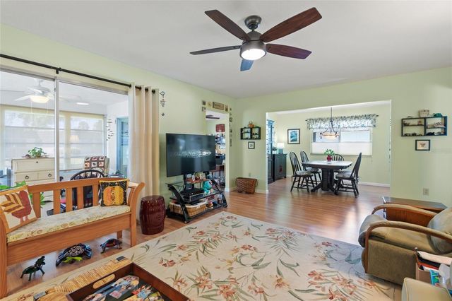 1325 GLEN OAKS DRIVE E 133, Sarasota, FL 34232