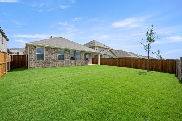 672 Tyronza Drive, Justin, TX 76247