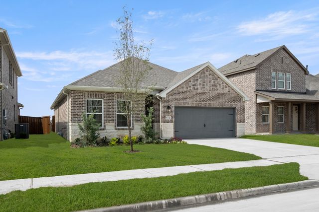 672 Tyronza Drive, Justin, TX 76247