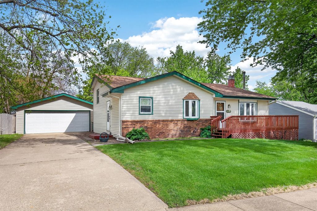 805 Warren Street, De Soto, IA 50069