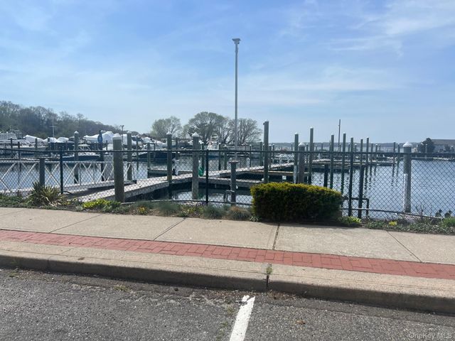 7 Harborview, Stony Brook, NY 11790