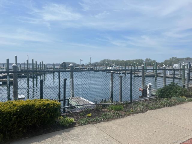 7 Harborview, Stony Brook, NY 11790
