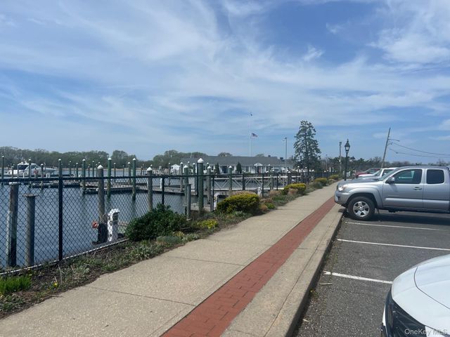 7 Harborview, Stony Brook, NY 11790