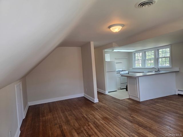 7 Harborview, Stony Brook, NY 11790