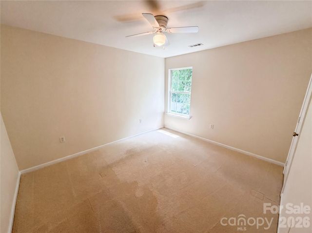 1131 Jordans Pond Lane, Charlotte, NC 28214