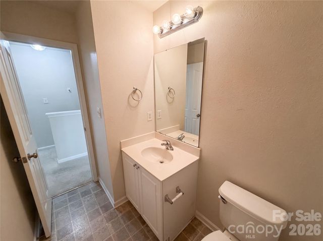 1131 Jordans Pond Lane, Charlotte, NC 28214