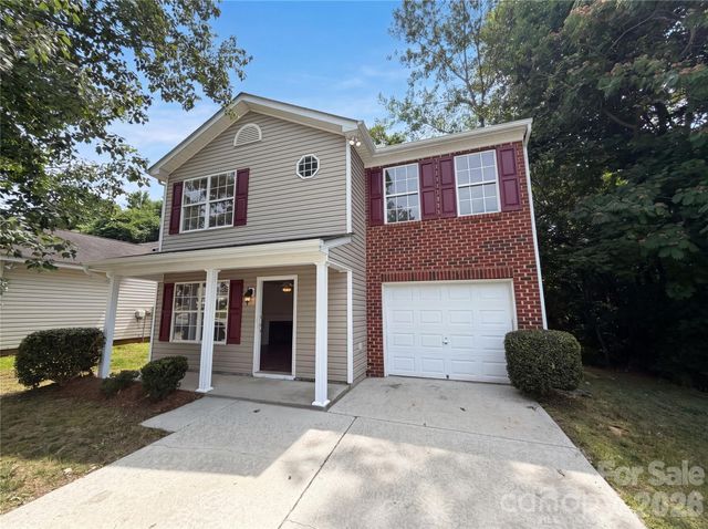1131 Jordans Pond Lane, Charlotte, NC 28214
