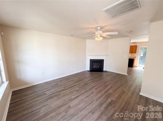 1131 Jordans Pond Lane, Charlotte, NC 28214