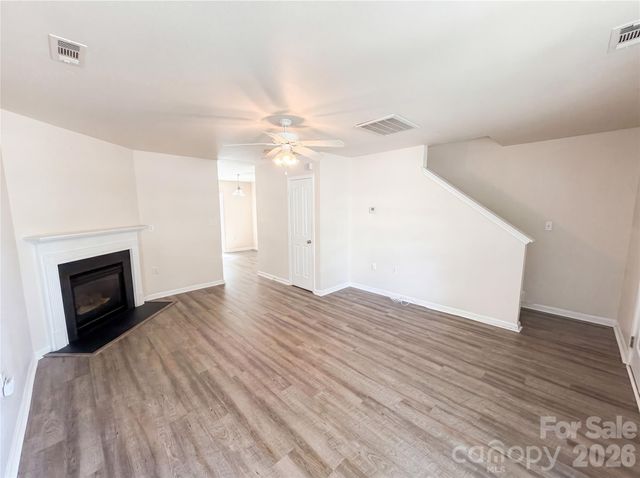 1131 Jordans Pond Lane, Charlotte, NC 28214