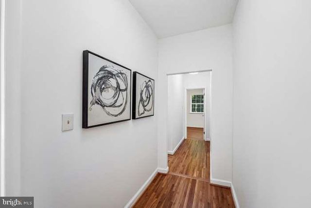 2718 PIONEER LN, Falls Church, VA 22043