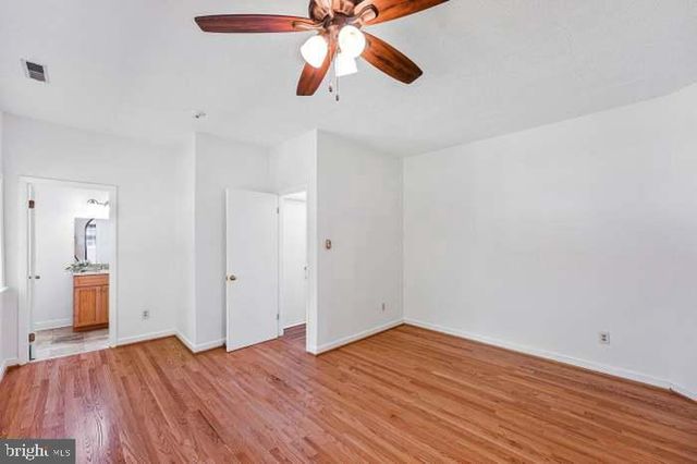 2718 PIONEER LN, Falls Church, VA 22043