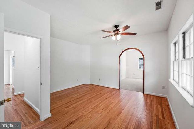 2718 PIONEER LN, Falls Church, VA 22043