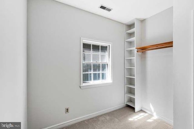 2718 PIONEER LN, Falls Church, VA 22043