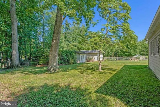 2718 PIONEER LN, Falls Church, VA 22043