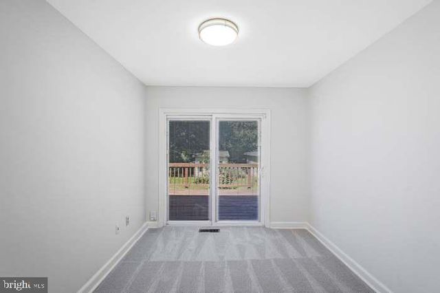 2718 PIONEER LN, Falls Church, VA 22043