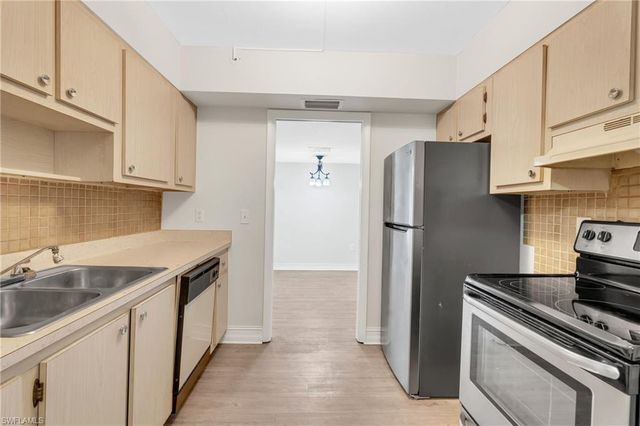 1830 Maravilla AVE 806, Fort Myers, FL 33901