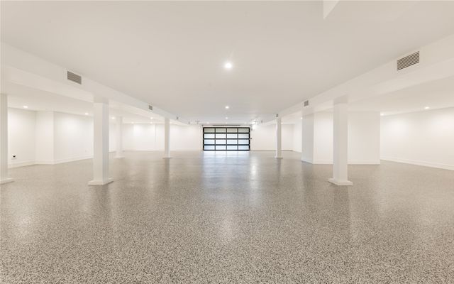 10010 Strait Lane, Dallas, TX 75229