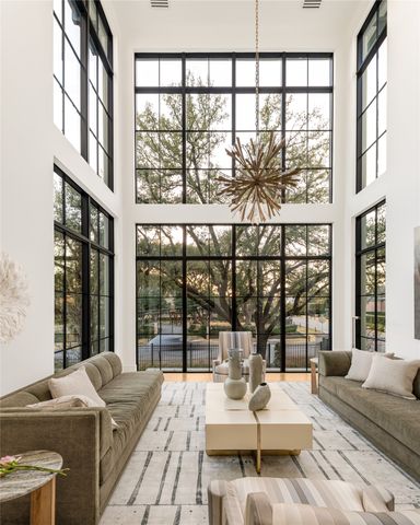 10010 Strait Lane, Dallas, TX 75229