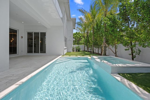 291 Summa Street, West Palm Beach, FL 33405