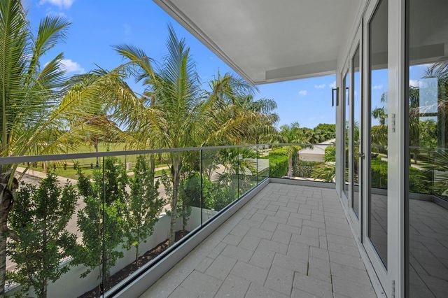 291 Summa Street, West Palm Beach, FL 33405