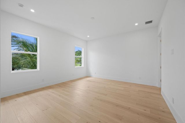 291 Summa Street, West Palm Beach, FL 33405