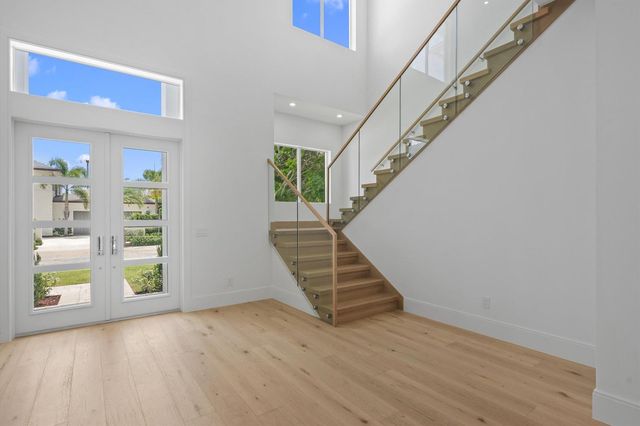 291 Summa Street, West Palm Beach, FL 33405