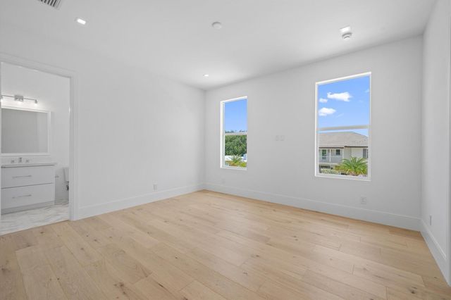 291 Summa Street, West Palm Beach, FL 33405